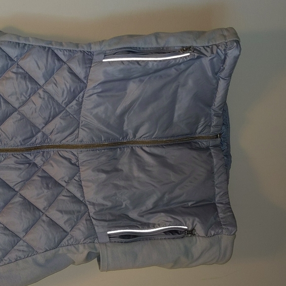 Lululemon Size 6 Light Purple Goose Down Zip Front Vest - Picture 3 of 11